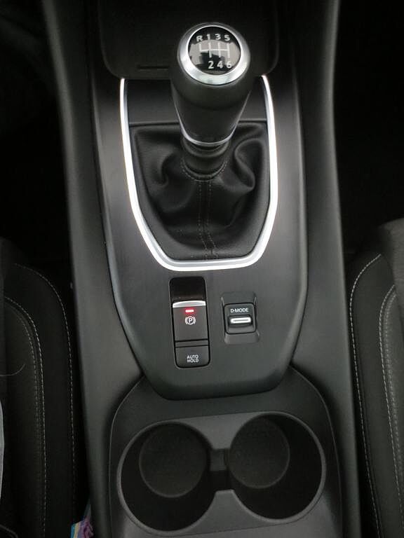 Nissan QASHQAI 1.3DIG-T 140CV N-CONNECTA 2WD MT MHEV E6D-F QASHQAI 1.3DIG-T 140CV N-CONNECTA 2WD MT MHEV E6D-F
