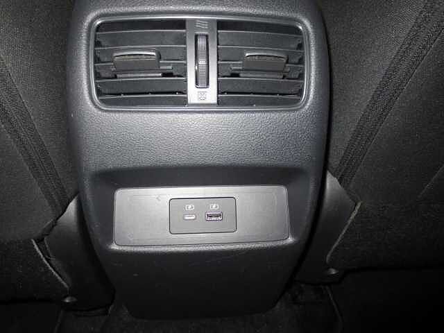 Nissan QASHQAI 1.3DIG-T 140CV N-CONNECTA 2WD MT MHEV E6D-F QASHQAI 1.3DIG-T 140CV N-CONNECTA 2WD MT MHEV E6D-F
