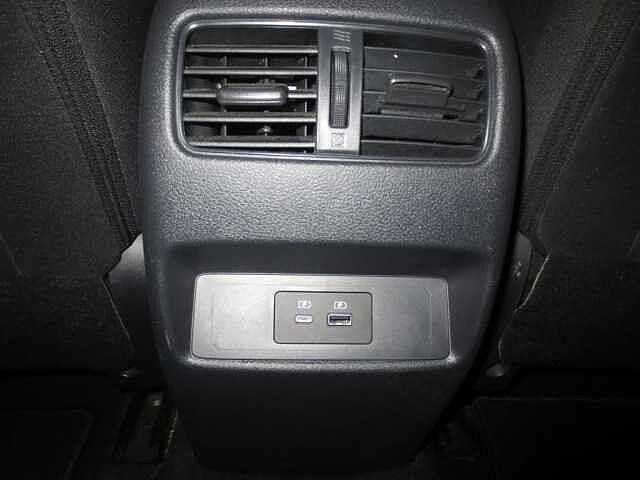 Nissan QASHQAI 1.3DIG-T 140CV N-CONNECTA 2WD MT MHEV E6D-F QASHQAI 1.3DIG-T 140CV N-CONNECTA 2WD MT MHEV E6D-F