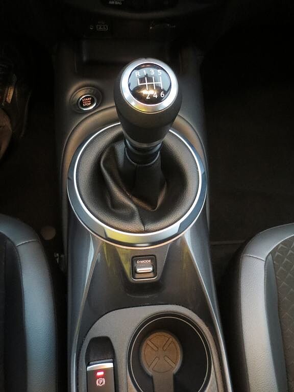 Nissan JUKE 1.0 DIG-T 84KW (114CV) N-CONNECTA E6D-FULL 6MT JUKE 1.0 DIG-T 84KW (114CV) N-CONNECTA E6D-FULL 6MT