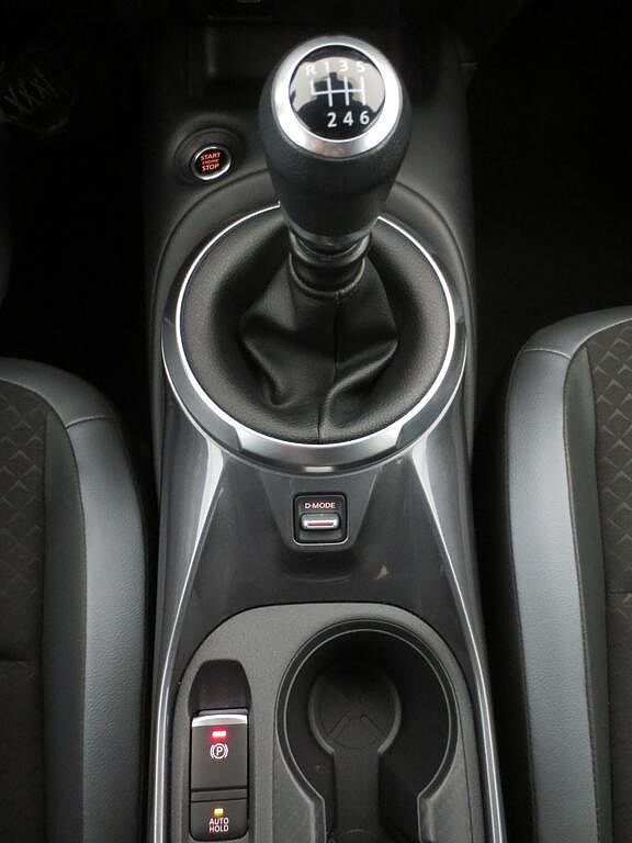 Nissan JUKE 1.0 DIG-T 84KW (114CV) N-CONNECTA E6D-FULL 6MT JUKE 1.0 DIG-T 84KW (114CV) N-CONNECTA E6D-FULL 6MT