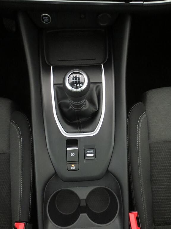 Nissan QASHQAI 1.3DIG-T 140CV N-CONNECTA 2WD MT MHEV E6D-F QASHQAI 1.3DIG-T 140CV N-CONNECTA 2WD MT MHEV E6D-F