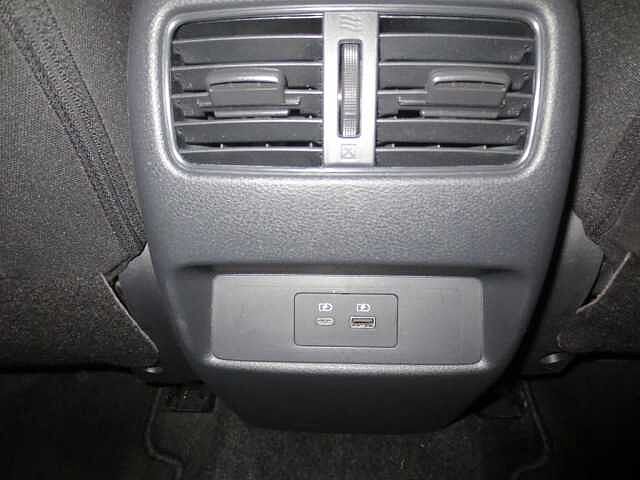 Nissan QASHQAI 1.3DIG-T 140CV N-CONNECTA 2WD MT MHEV E6D-F QASHQAI 1.3DIG-T 140CV N-CONNECTA 2WD MT MHEV E6D-F