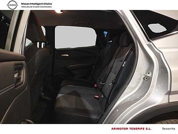 Nissan QASHQAI 1,3DIG-T 140cv MHEV N-CONNECTA QASHQAI 1,3DIG-T 140cv MHEV N-CONNECTA DIAMOND SILVER